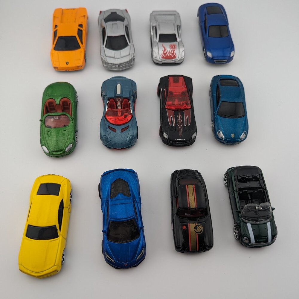 Bundle of 12 Diecast Sport Cars – Maisto & Hot Wheels Collectible Toys